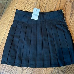 New with tags Crewcuts pleated skirt, size 6.